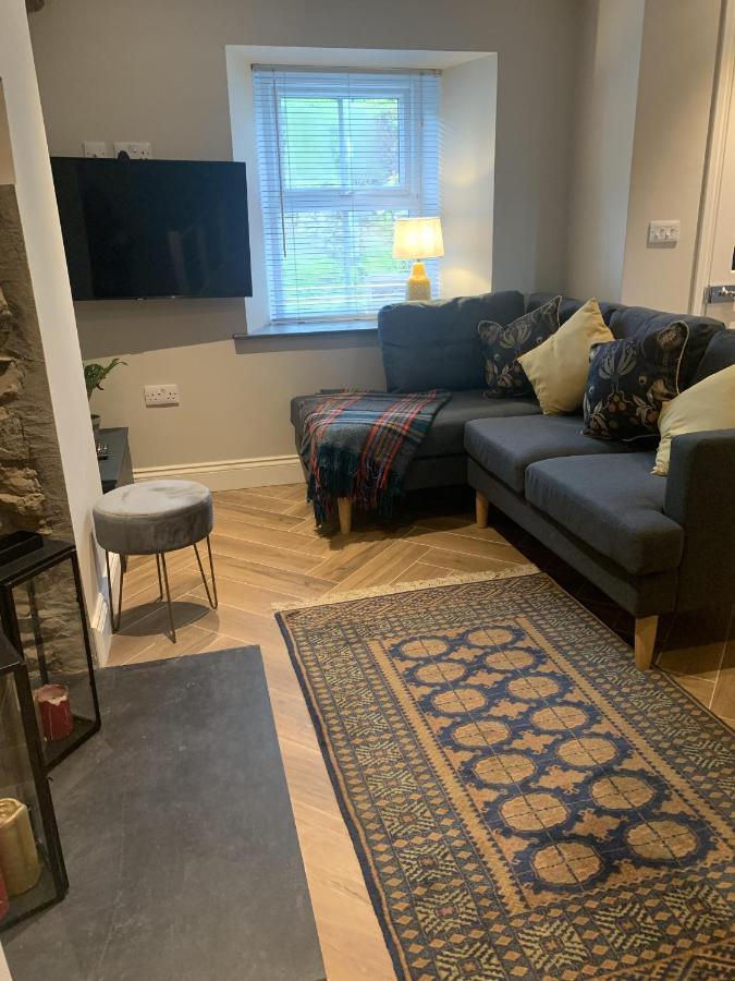 Min-Y-Fford Sleeps 6 Plus Pet Newport  Kültér fotó